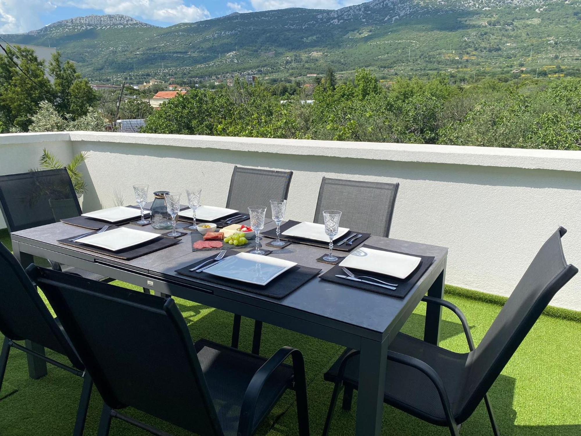 Apartment Milena Kastela Mit Whirlpool מראה חיצוני תמונה